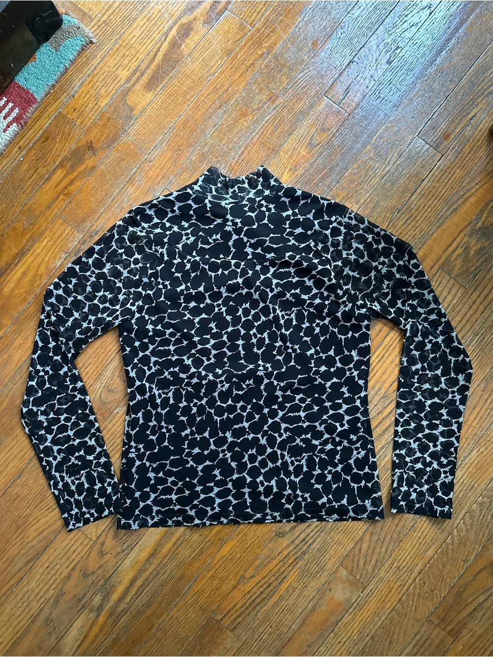 Rafaella Black & Light Tan Abstract Print Mock Neck Mesh Long Sleeve Top Size M